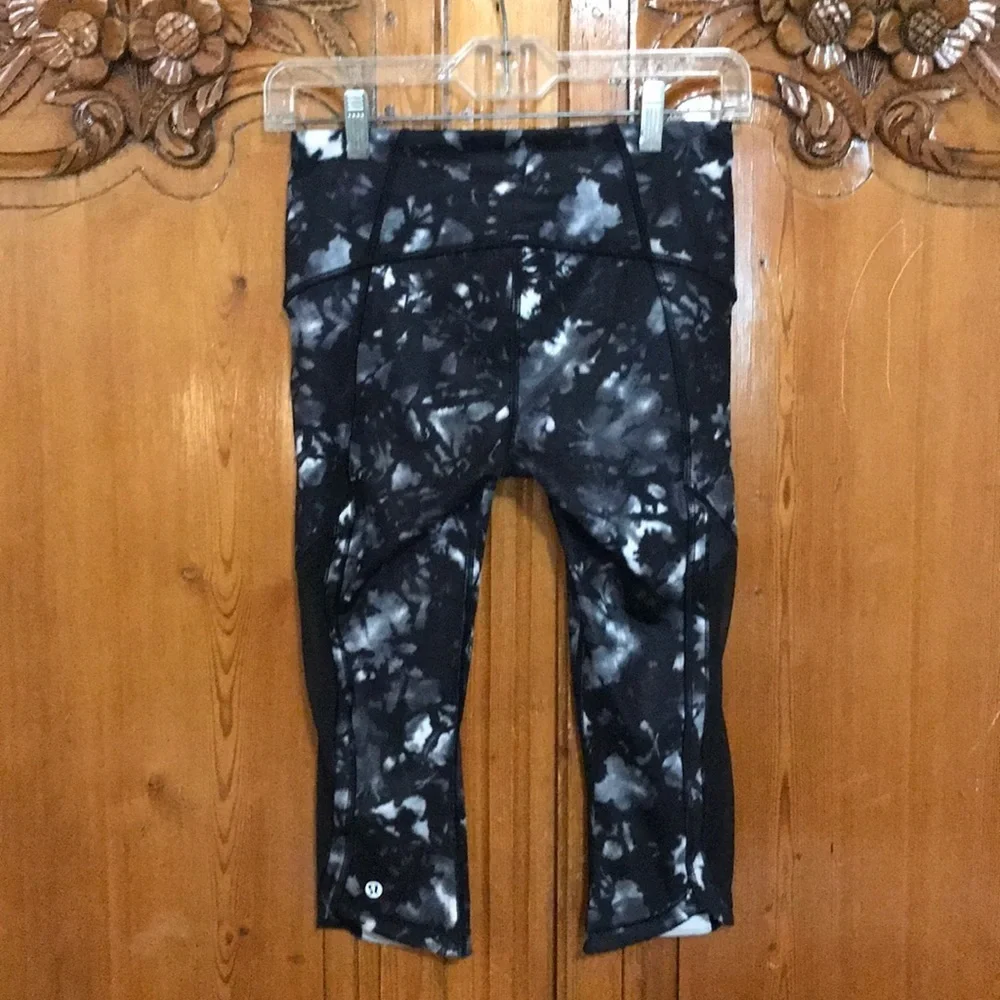 Lululemon Sun Runner Crop Legging